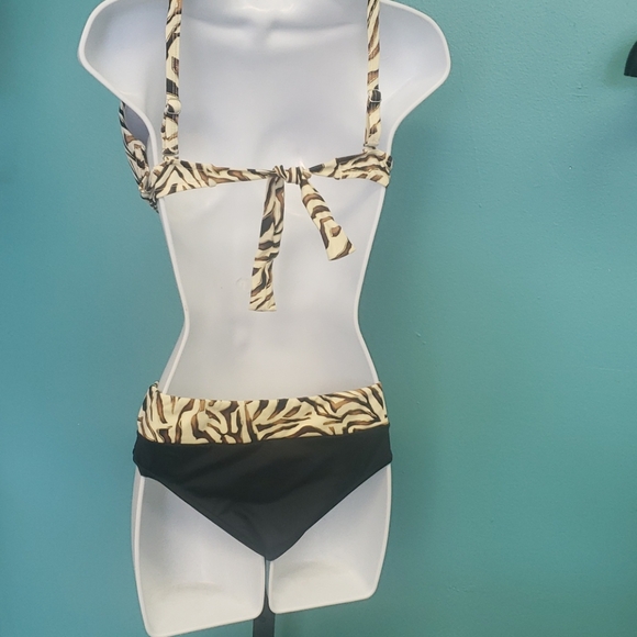 Swimwear - Picture 2 of 2